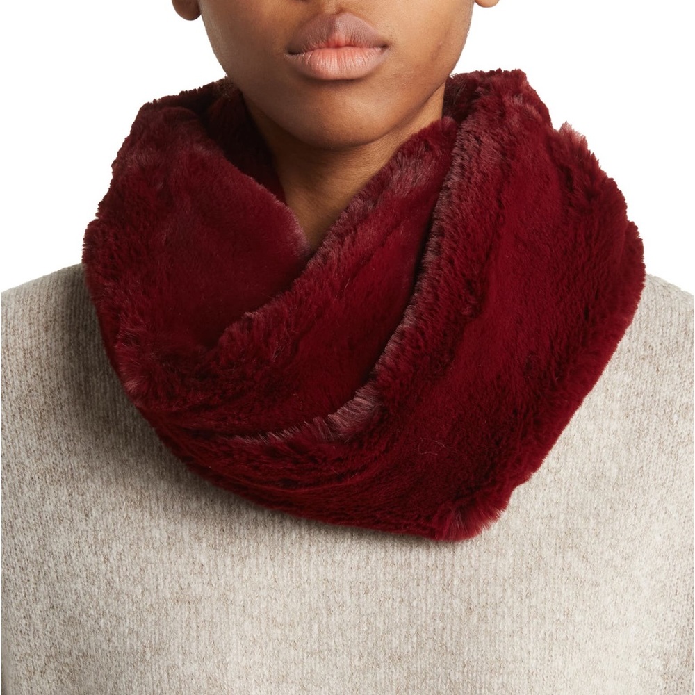 LA FIORENTINA FAUX FUR INFINITY SCARF BURGUNDY OS NWOT
